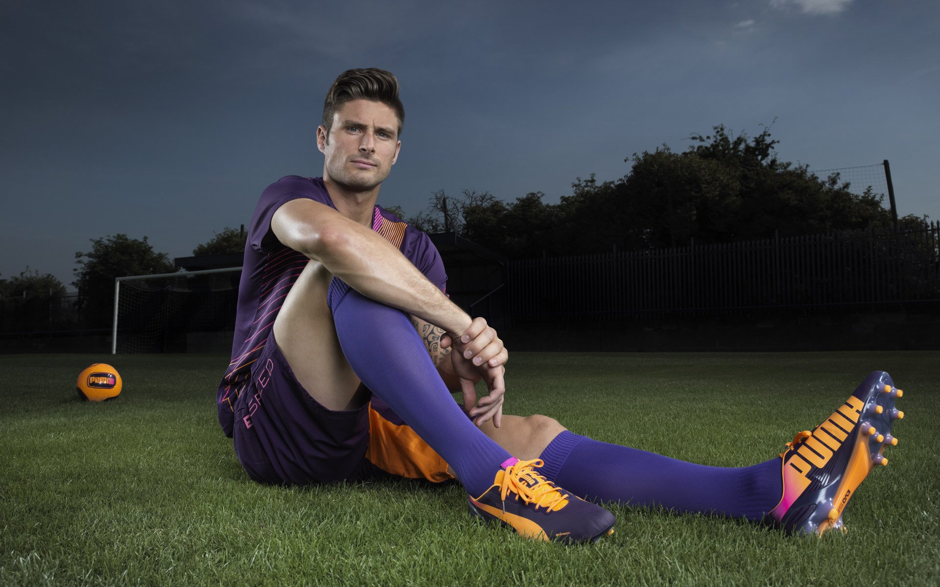 比利时马术协会与国际马术联合会合作，举办国际马术交流活动，促进技术交流。