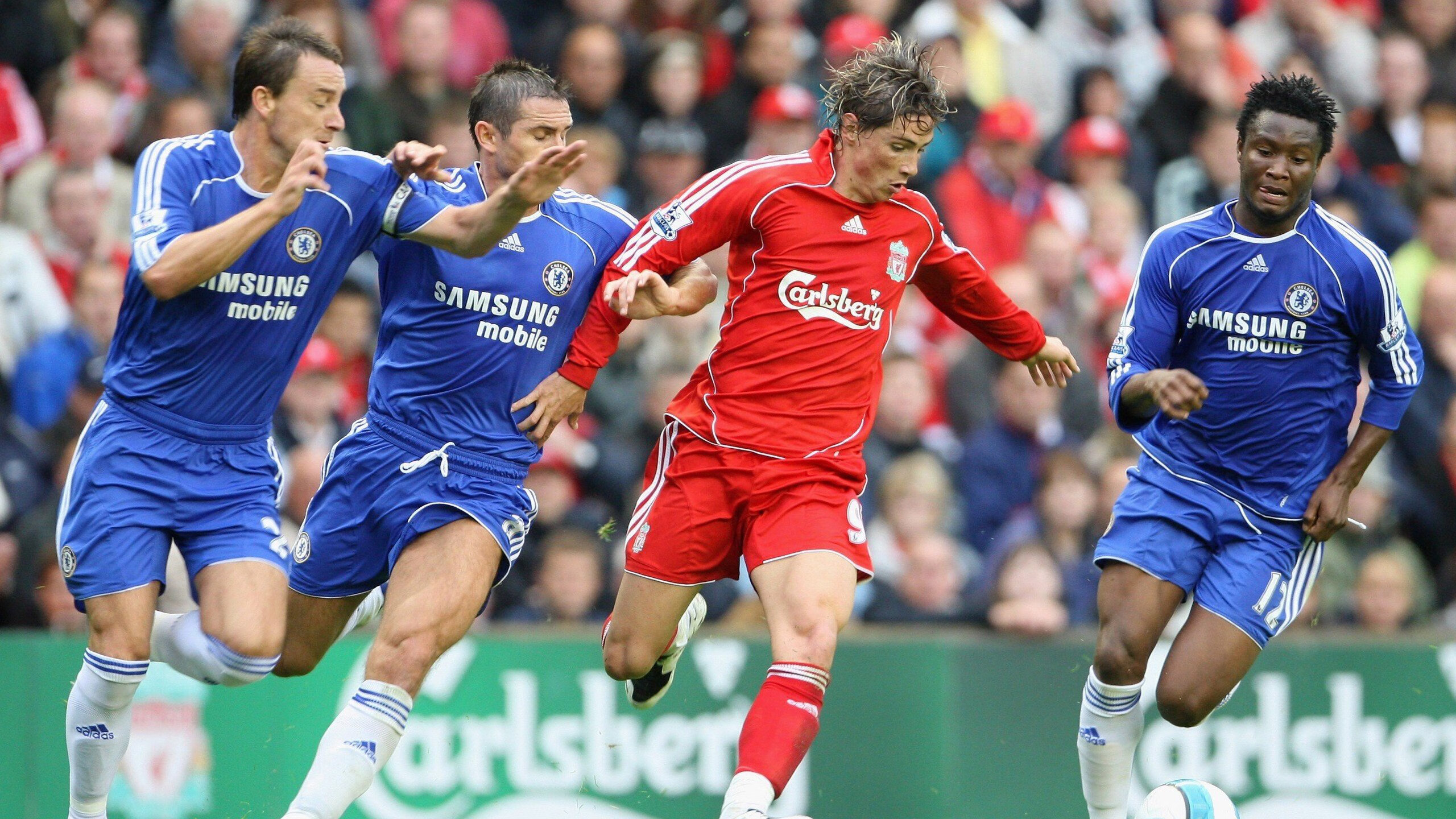 火爆英超：争冠、保级、转会不断升温，英超主题 fire